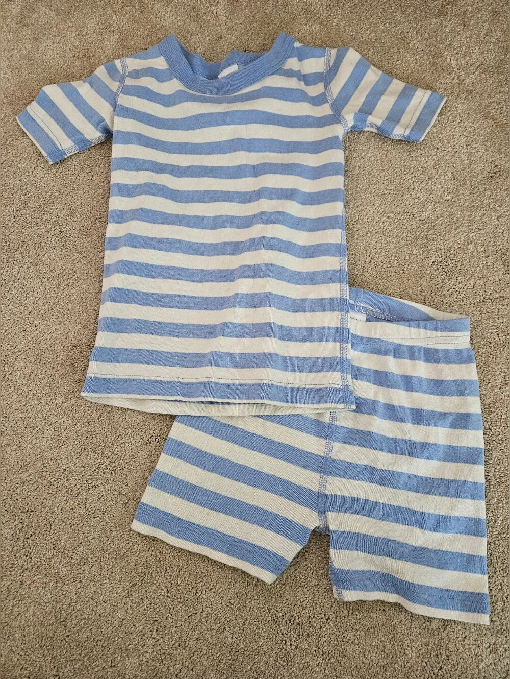 Hanna Andersson white and blue stripe pajamas, 6-7 (120 Cm)